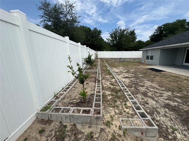 906 CHESTNUT DRIVE, Fruitland Park, FL 34731