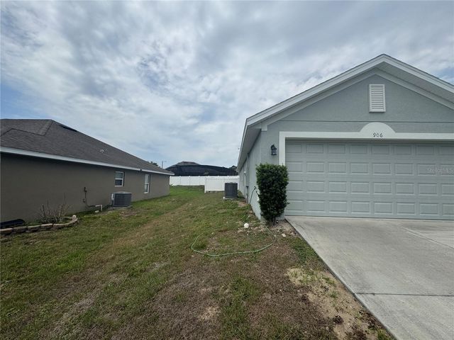 906 CHESTNUT DRIVE, Fruitland Park, FL 34731