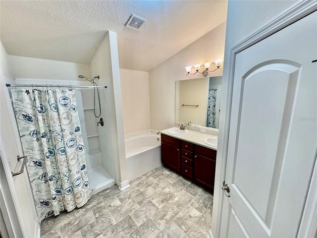 906 CHESTNUT DRIVE, Fruitland Park, FL 34731