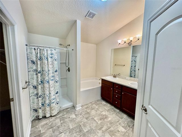 906 CHESTNUT DRIVE, Fruitland Park, FL 34731