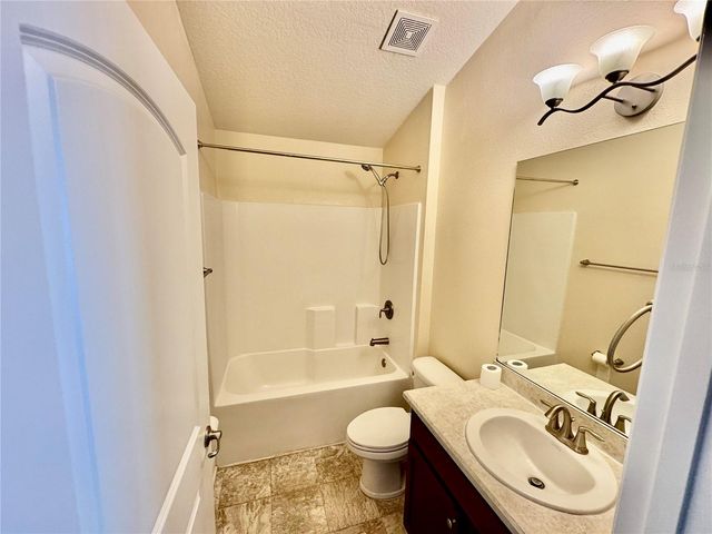 906 CHESTNUT DRIVE, Fruitland Park, FL 34731