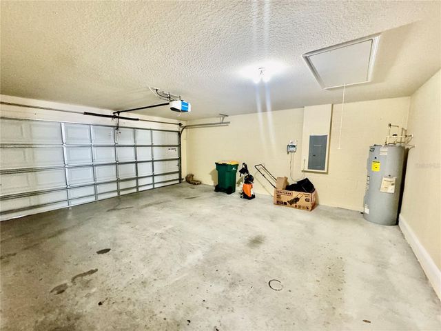 906 CHESTNUT DRIVE, Fruitland Park, FL 34731