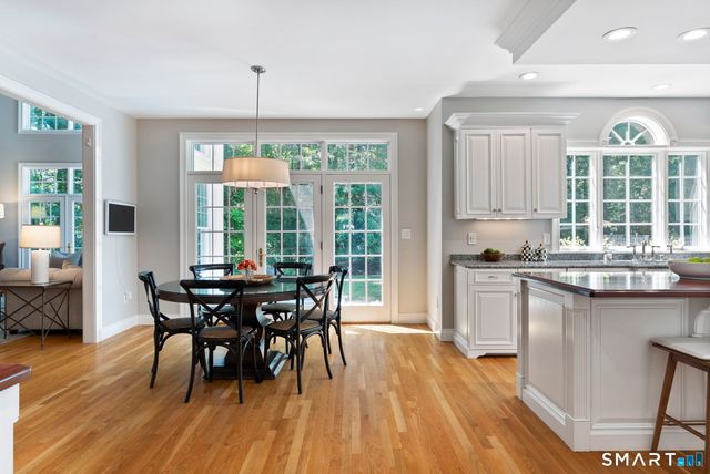 10 Langley Park, Farmington, CT 06032