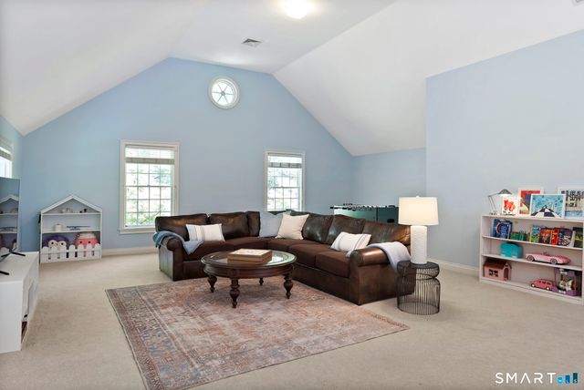 10 Langley Park, Farmington, CT 06032
