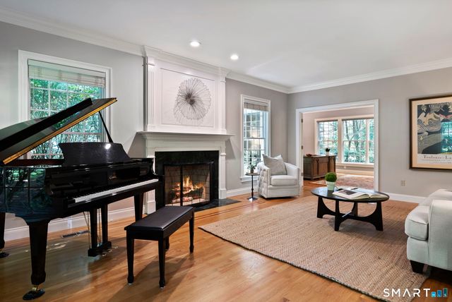 10 Langley Park, Farmington, CT 06032