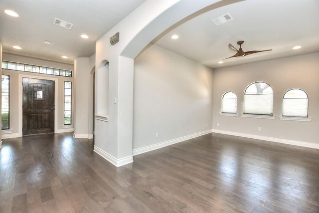 600 Caprock Canyon TRL, Georgetown, TX 78633
