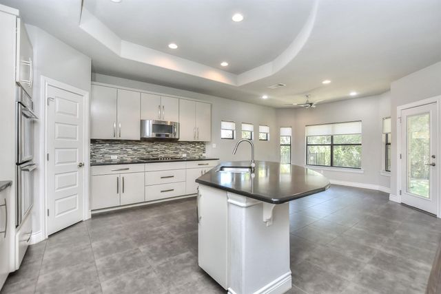 600 Caprock Canyon TRL, Georgetown, TX 78633