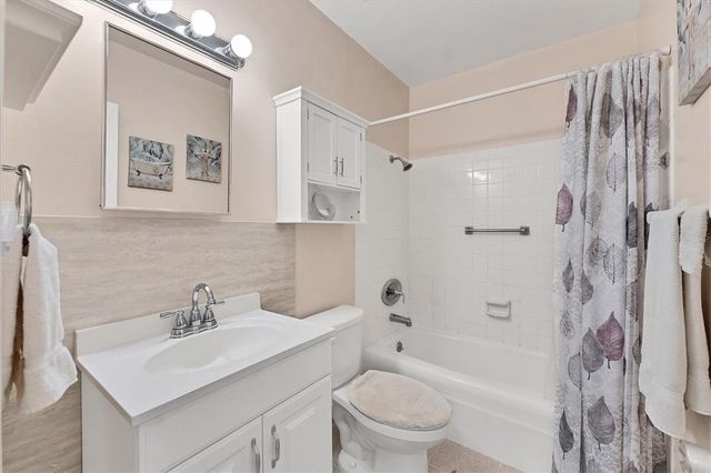 2905 51ST AVENUE W, Bradenton, FL 34207