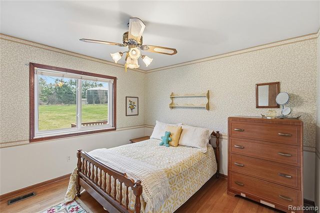 116 Whims Lane, Rochester, MI 48306