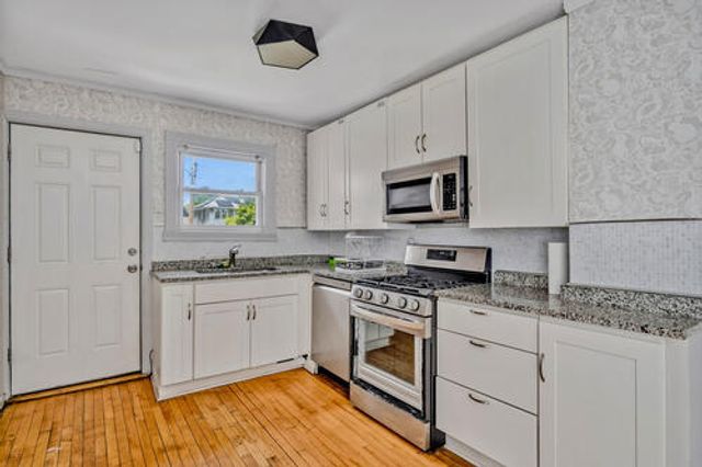 1144 N Austin Boulevard, Oak Park, IL 60302