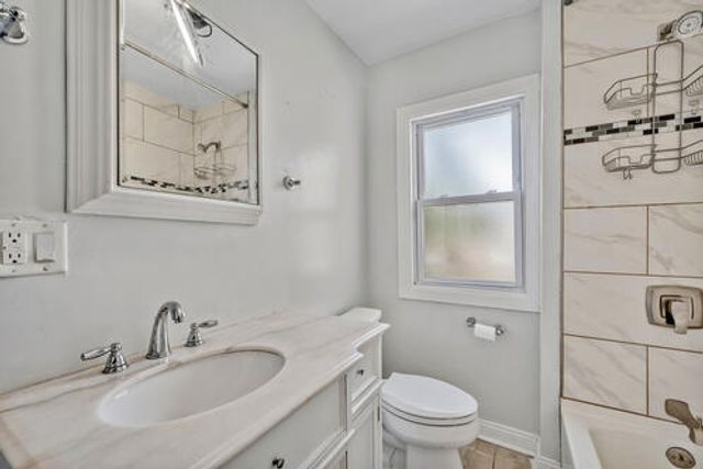 1144 N Austin Boulevard, Oak Park, IL 60302
