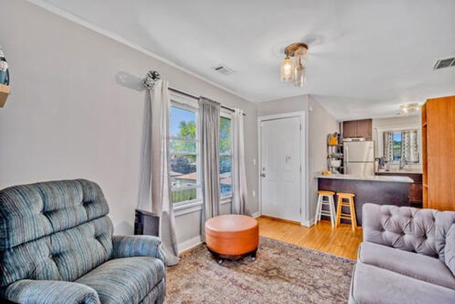 1144 N Austin Boulevard, Oak Park, IL 60302