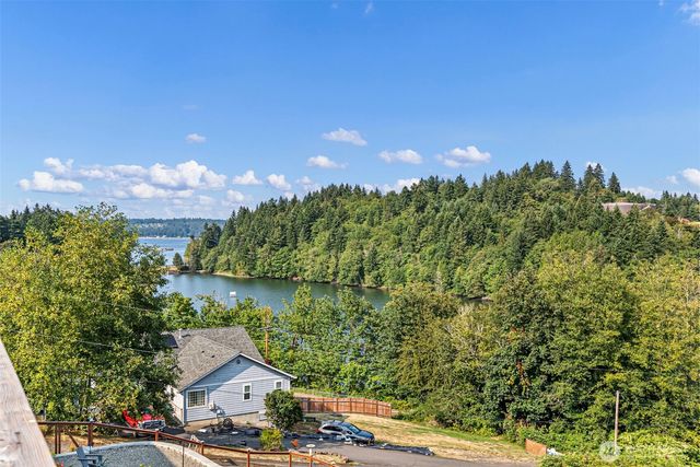 7634 E Montana Street, Port Orchard, WA 98366