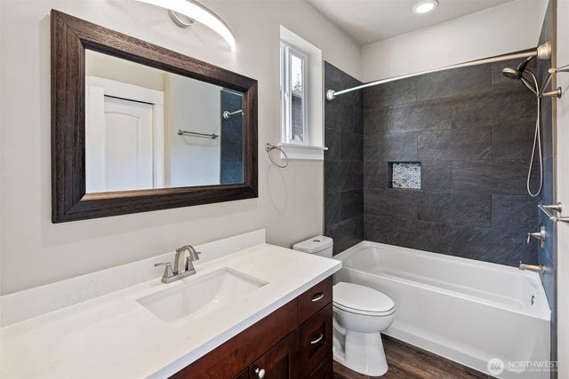 7634 E Montana Street, Port Orchard, WA 98366