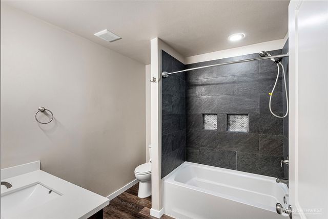 7634 E Montana Street, Port Orchard, WA 98366