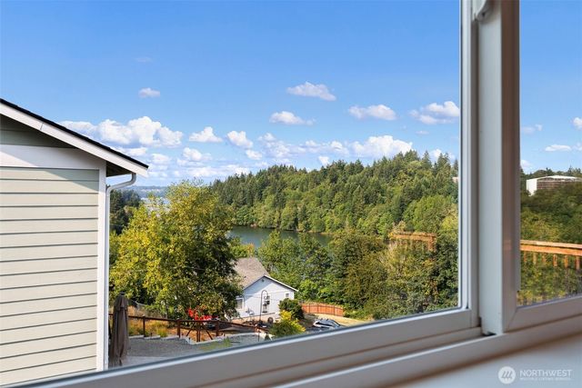 7634 E Montana Street, Port Orchard, WA 98366