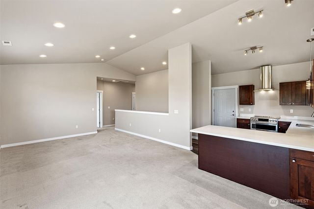7634 E Montana Street, Port Orchard, WA 98366