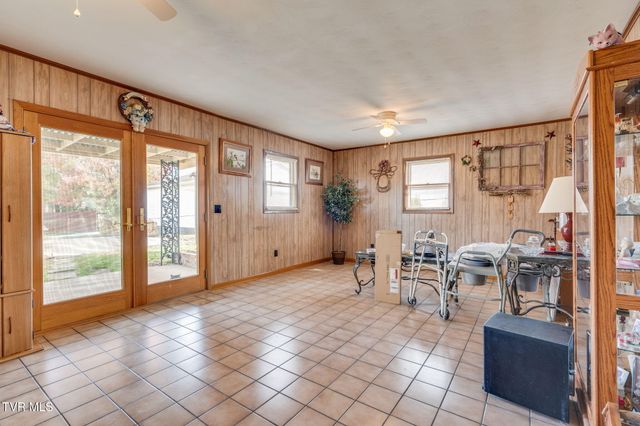 1556 Redwood Drive, Kingsport, TN 37664