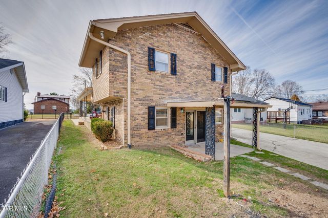 1556 Redwood Drive, Kingsport, TN 37664