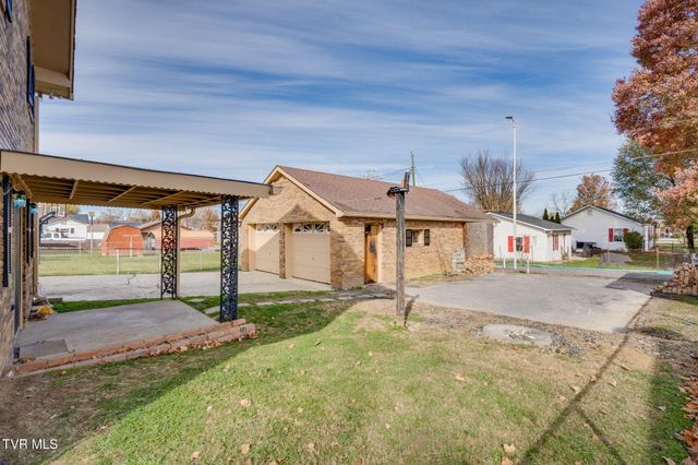 1556 Redwood Drive, Kingsport, TN 37664