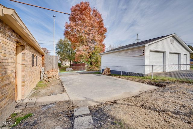 1556 Redwood Drive, Kingsport, TN 37664