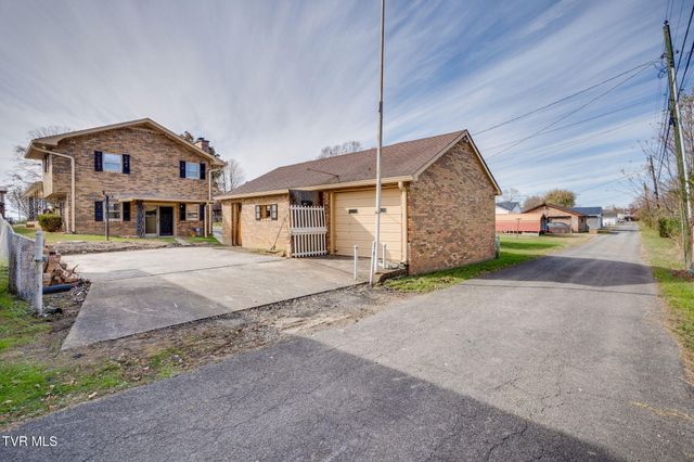 1556 Redwood Drive, Kingsport, TN 37664