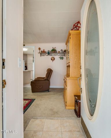 1556 Redwood Drive, Kingsport, TN 37664