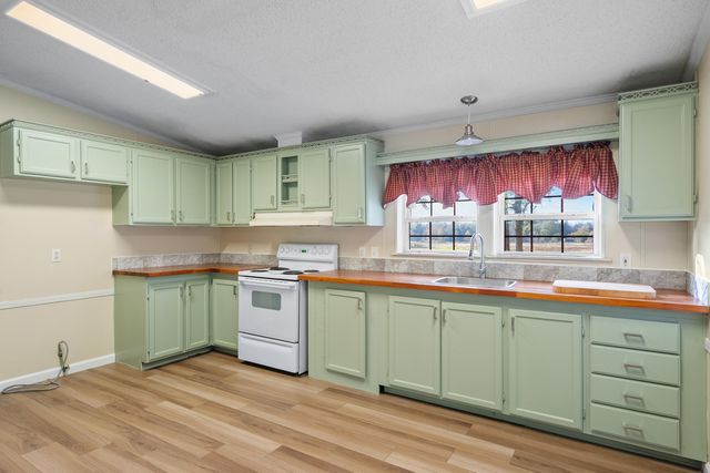 2257 Mt Carmel Road, Walterboro, SC 29488