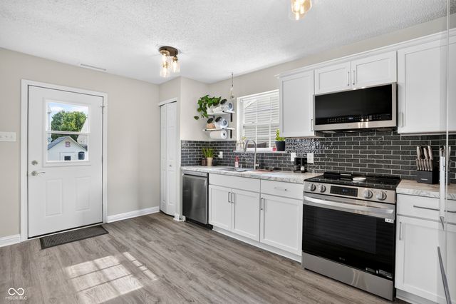 6200 E Mariah Hill Lane, Camby, IN 46113
