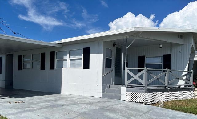 207 51ST AVENUE PLAZA W 3, Bradenton, FL 34207
