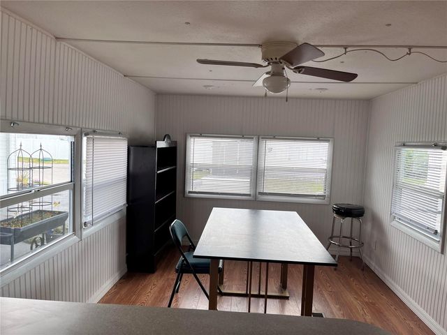 207 51ST AVENUE PLAZA W 3, Bradenton, FL 34207