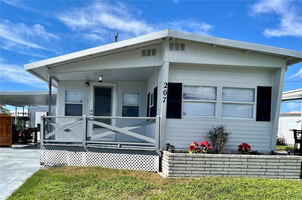 207 51ST AVENUE PLAZA W 3, Bradenton, FL 34207