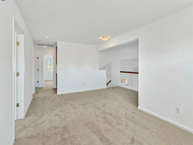 2352 Gretchen Elizabeth Ct, Tracy, CA 95377