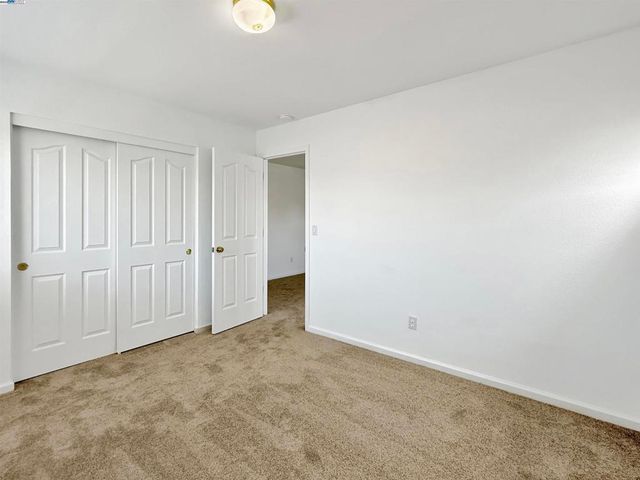 2352 Gretchen Elizabeth Ct, Tracy, CA 95377