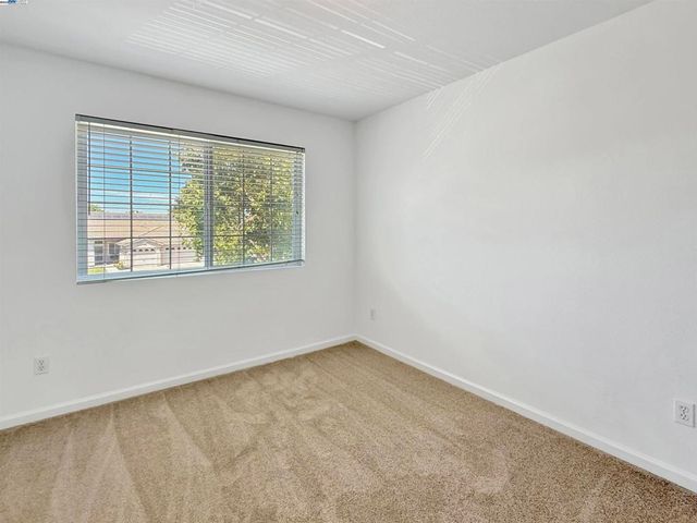 2352 Gretchen Elizabeth Ct, Tracy, CA 95377