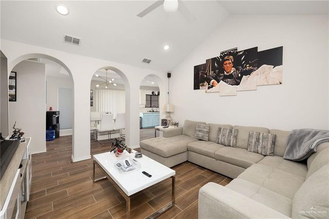 418 Chile Pequin Drive, Donna, TX 78537