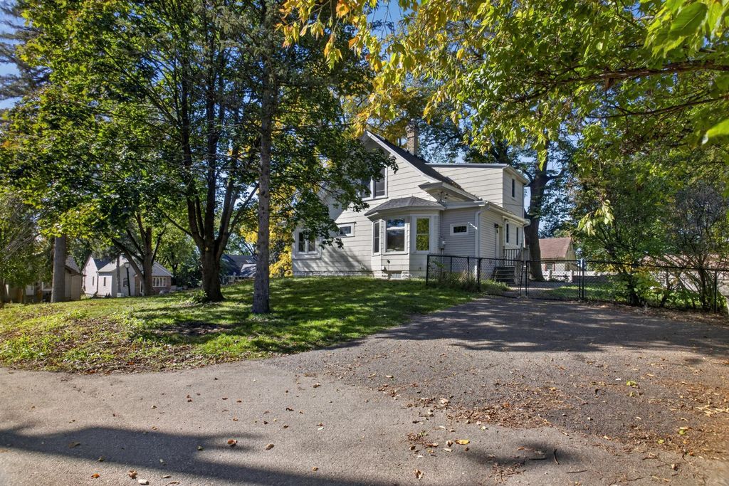 623 Iowa Avenue E, Saint Paul, MN 55130 — photo 3