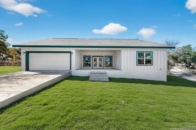 514 contour, Spring Branch, TX 78070