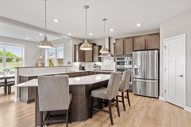 1578 Edgebrook Lane, Carver, MN 55315
