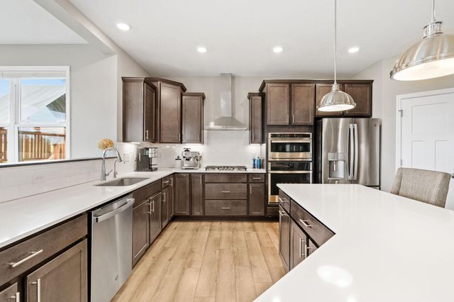 1578 Edgebrook Lane, Carver, MN 55315