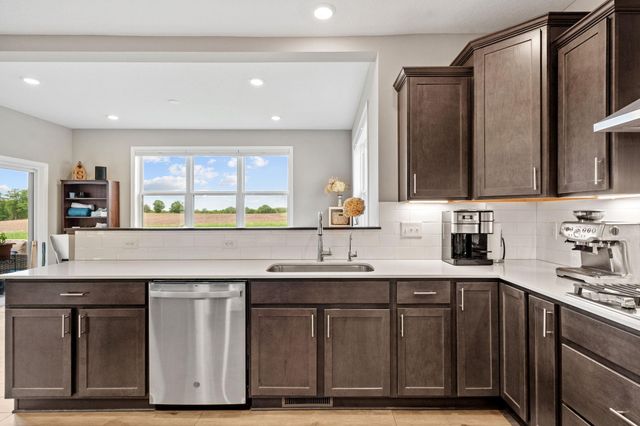 1578 Edgebrook Lane, Carver, MN 55315