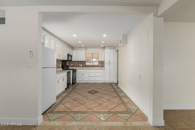 5620 N 19TH Avenue NW, Phoenix, AZ 85015