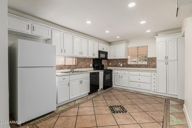 5620 N 19TH Avenue NW, Phoenix, AZ 85015