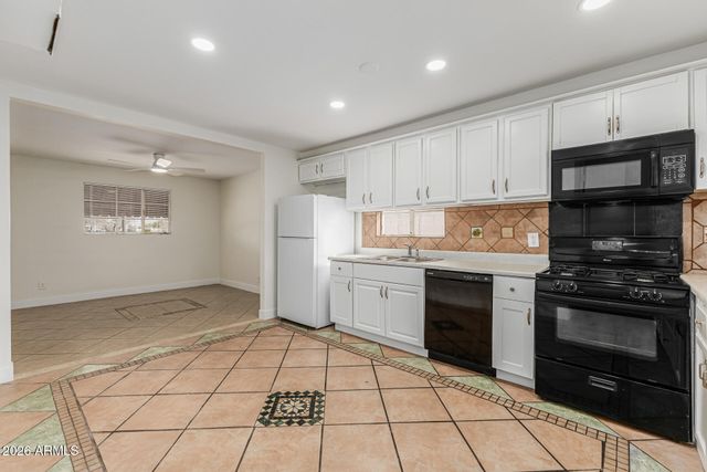 5620 N 19TH Avenue NW, Phoenix, AZ 85015