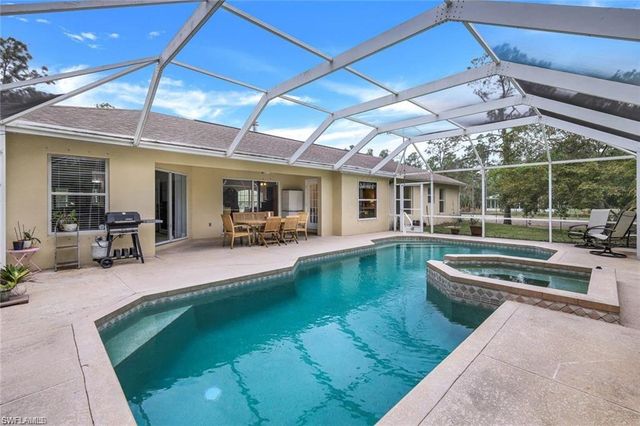 4205 27th AVE NE, Naples, FL 34120