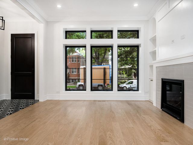 1619 W Summerdale Avenue, Chicago, IL 60640