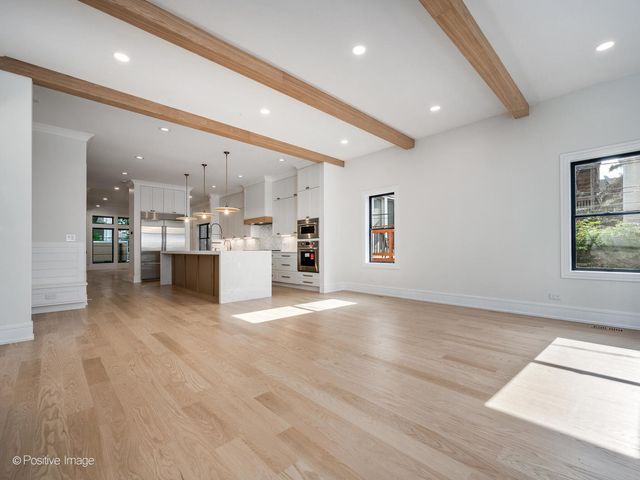 1619 W Summerdale Avenue, Chicago, IL 60640