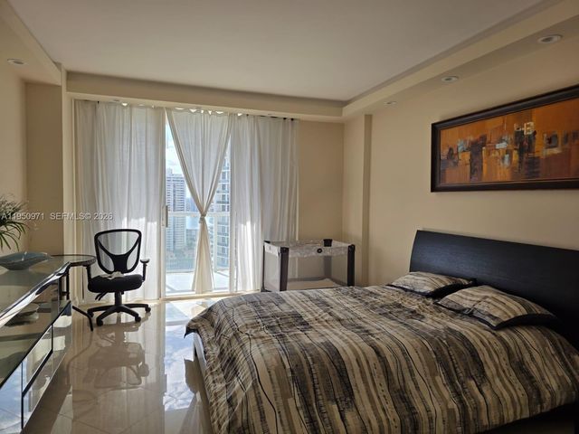 4000 Island Blvd 2402, Aventura, FL 33160