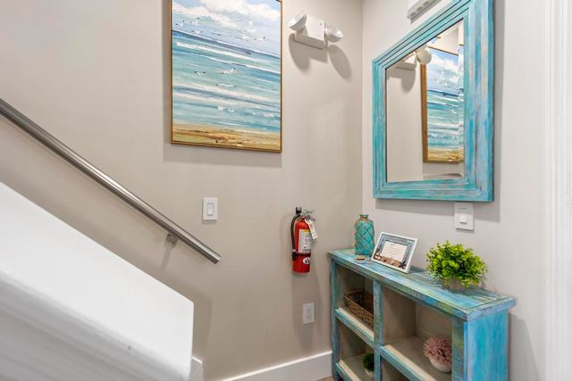 7032 Harbor Village Drive, Duck Key, FL 33050