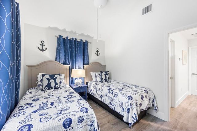 7032 Harbor Village Drive, Duck Key, FL 33050